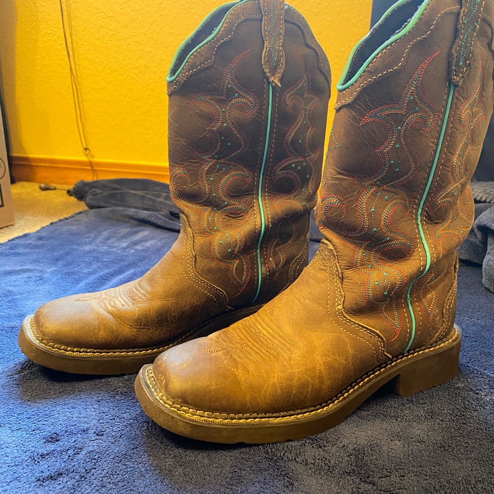 Justin Gypsy cowboy boots